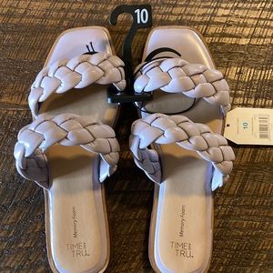 Lilac slip on Sandals